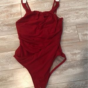 Miraclesuit instantly lose 10lbs!